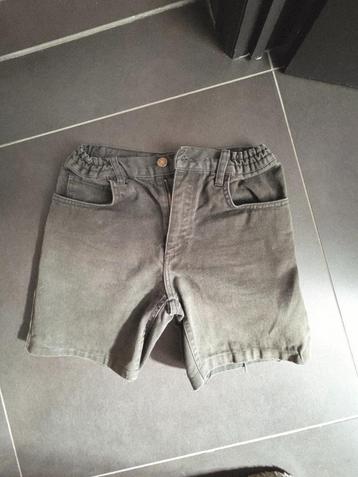 scouts uniform beschikbaar voor biedingen