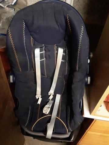 Maxi cosy beschikbaar voor biedingen