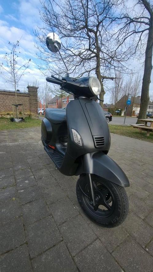 Gts toscana 50cc a klasse, Fietsen en Brommers, Snorfietsen en Snorscooters, Nieuw, Overige merken, Benzine, Ophalen