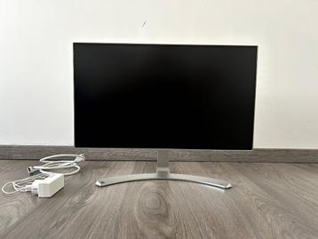 LG 24MP88HV 24 inch monitor beschikbaar voor biedingen