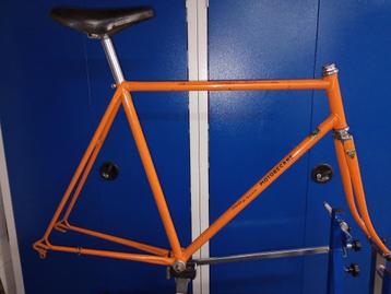 Retro koersframe Motobecane beschikbaar voor biedingen