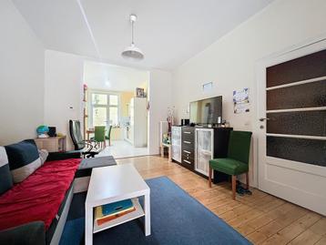 Appartement à vendre à Etterbeek, 1 chambre, 82 m², Appartement, 217 kWh/m²/an, 1 pièces