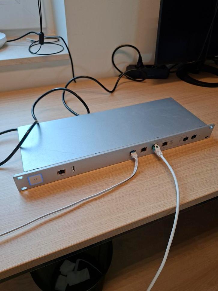 Ubiquiti UniFi USG PRO Gateway Router (USG-Pro-4), Informatique & Logiciels, Routeurs & Modems, Routeur, Enlèvement ou Envoi