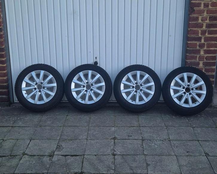 Mercedes-velgen met winterset (klasse A, B, CLA, GLA,...), Auto-onderdelen, Banden en Velgen, Banden en Velgen, Winterbanden, 16 inch