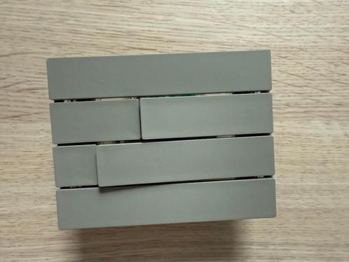 Piano by Lithoss | uni colour 2 button RAL7030 (250V), Doe-het-zelf en Bouw, Elektriciteit en Kabels, Zo goed als nieuw, Schakelaar