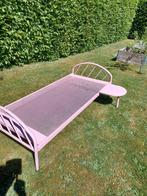 2 identieke metalen bedjes.Kleur roze., Ophalen, Gebruikt