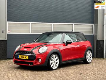 MINI John Cooper Works Mini 2.0 S bj.2014 JCW|Navi|NL auto|H, Autos, Rouge, Achat, John Cooper Works, 136 g/km