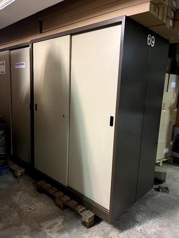 Stalen kast met schuifdeuren / draaideur, Huis en Inrichting, Kasten | Roldeurkasten en Archiefkasten, Ophalen, Gebruikt, 100 tot 150 cm