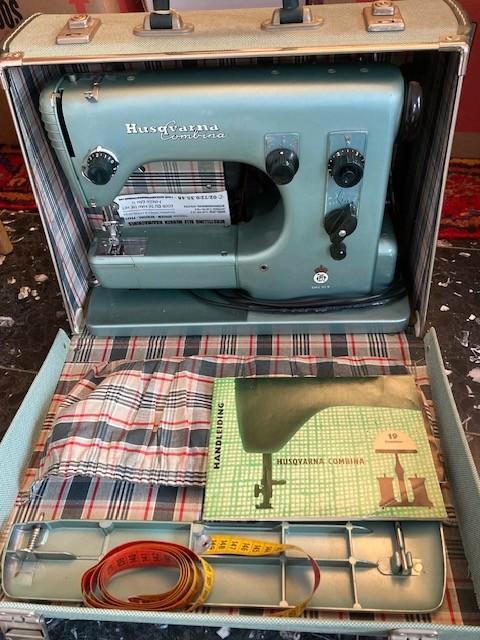 Naaimachine Husqvarna Combina, Hobby en Vrije tijd, Naaimachines en Toebehoren, Naaimachine, Husqvarna, Ophalen