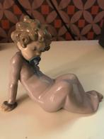 Lladro spaans porselein. Baby met fopspeen., Ophalen of Verzenden, Zo goed als nieuw