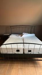 Bed smeedijzer Cantori met 2 nachtkastjes, Ophalen, Verstelbaar, Tweepersoons, Zo goed als nieuw