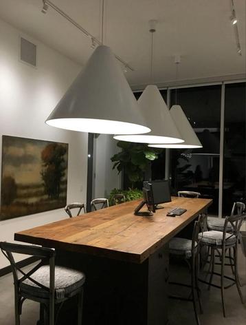 design verlichting Toss b cone beschikbaar voor biedingen
