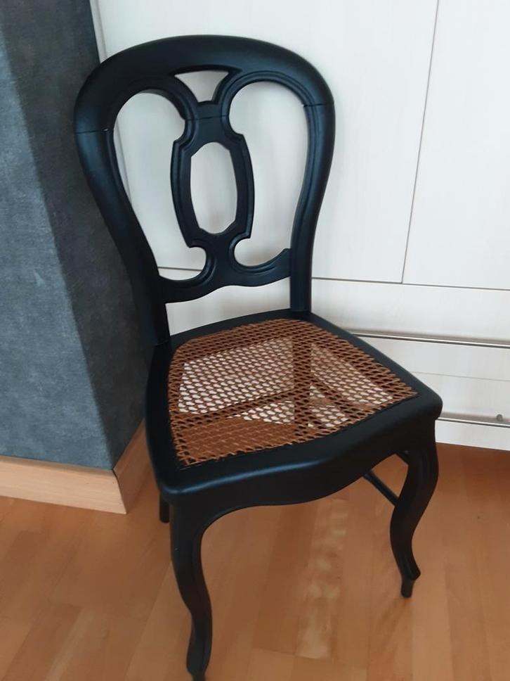 Decoratieve  stoel zwart rieten zitting !, Antiek en Kunst, Antiek | Meubels | Stoelen en Sofa's, Ophalen