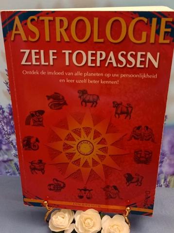 Astrologie zelf toepassen beschikbaar voor biedingen