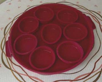 nouveau moule à gâteau rond en silicone + 8 petits moules, Enlèvement ou Envoi, Neuf, Rouge, Autres types