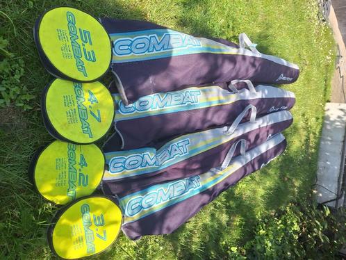 Set Neilpryde Combat 3.7 / 4.2 / 4.7 / 5.3 + mast 400 / 370, Watersport en Boten, Windsurfen, Gebruikt, Zeil, Ophalen