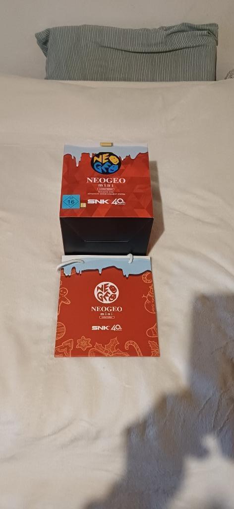NEO GEO MINI SNK LIMITED EDITION KERST ZELDZAAM NIEUW, Games en Spelcomputers, Spelcomputers | Overige, Nieuw, Ophalen