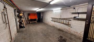 Garage M/ magazijn  55 VIERKANTE METER TEN RIVIERENLAAN DEUR beschikbaar voor biedingen