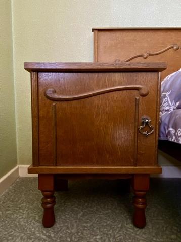 Houten nachtkastjes (set) beschikbaar voor biedingen