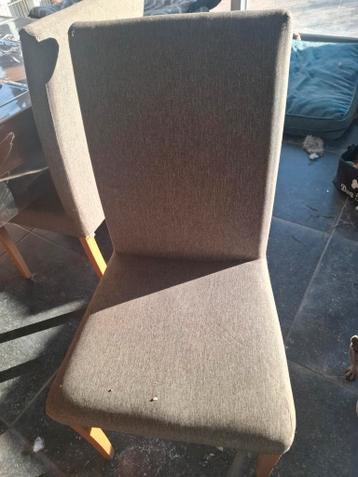 Gratis 6 eetkamerstoelen