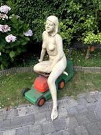 zittend naakt, Ophalen