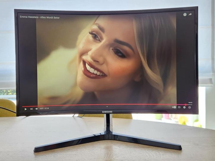Moniteur Samsung incurvé 27 pouces, Informatique & Logiciels, Moniteurs, Enlèvement