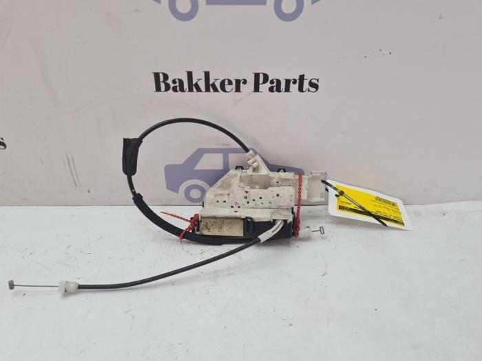 Serrure portière mécanique 4portes avant droite d'un Citro, Autos : Pièces & Accessoires, Carrosserie & Tôlerie, Citroën, Utilisé