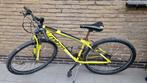 Fiets, as van pedaal systeem zit los, rest in goede staat, Ophalen