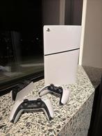 PS5 Slim Digital - 1TB met 2 controlers, Games en Spelcomputers, Ophalen, Zo goed als nieuw, Playstation 5 Digital