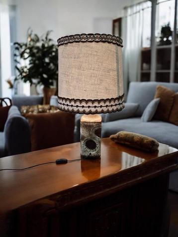 vintage tafellamp beschikbaar voor biedingen