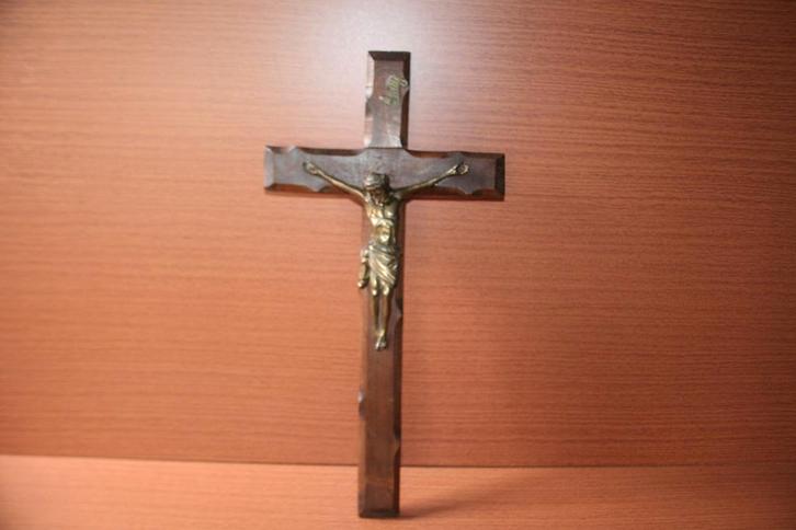 Bronzen "Jezus aan het kruis" beeld, Antiek en Kunst, Antiek | Religieuze voorwerpen, Ophalen of Verzenden