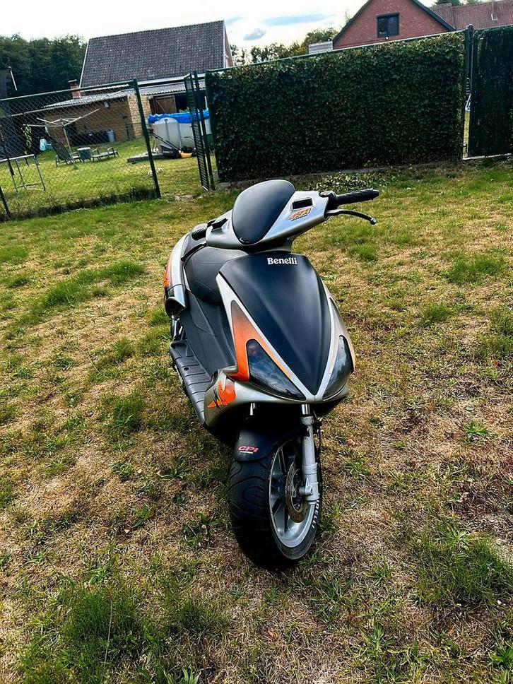 Benelli 491 a klassen 50cc, Fietsen en Brommers, Scooters | Aprilia, Ophalen