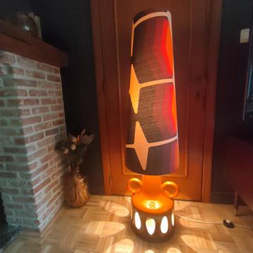 Vintage vloerlamp jaren 60-70 beschikbaar voor biedingen