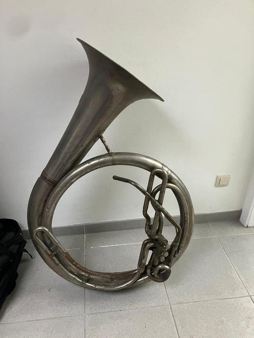 vintage voor decoratie, een trompet bombardon., Muziek en Instrumenten, Blaasinstrumenten | Trompetten, Overige typen, Ophalen