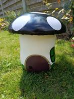 Paddenstoel krukje merk Stooliez, Ophalen, Gebruikt