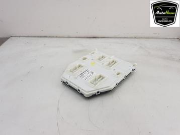 ORDINATEUR UNITE COMMANDE ELECTRONIQUE GLB (247.6), Utilisé, Mercedes-Benz