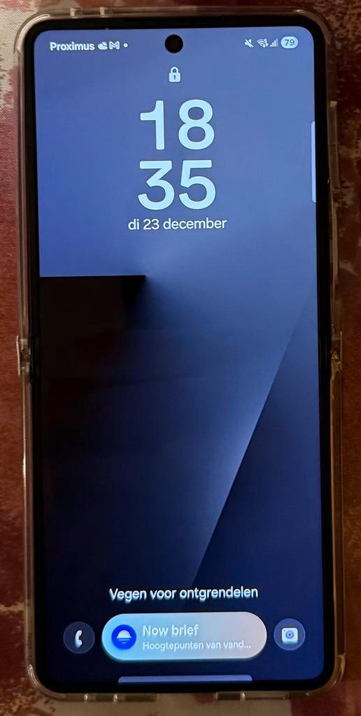 z flip 7 NIEUW, Télécoms, Téléphonie mobile | Samsung, Comme neuf, Galaxy Z Flip, 256 GB, Android OS, 10 mégapixels ou plus, Noir