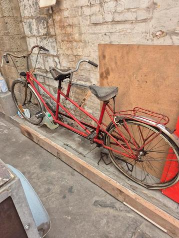Vintage tandem uit 1960 - 1970 beschikbaar voor biedingen