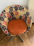 Draaibare stoel oranje met print, Huis en Inrichting, Ophalen, Zo goed als nieuw, Bruin