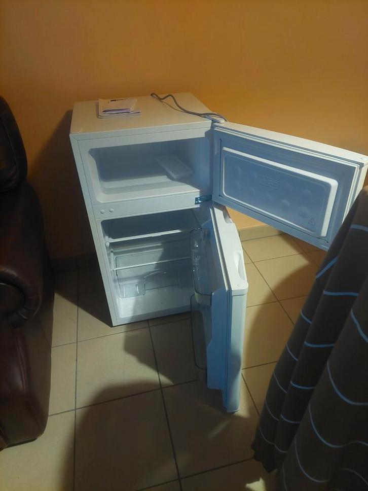 NIEUW garantie frigo met vriesvak, Elektronische apparatuur, Koelkasten en IJskasten, Met vriesvak, Ophalen