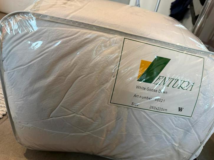 100% zuiver witte ganzendons ventura 260x220, Huis en Inrichting, Slaapkamer | Beddengoed, Zo goed als nieuw, Ophalen
