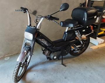 Mobylette Peugeot 103 MVL, Fietsen en Brommers, Brommers | Peugeot, Overige modellen, Nieuw, 50 cc