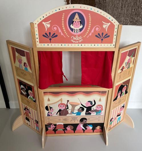 Vilac poppenkast 3-luik met poppen, Kinderen en Baby's, Speelgoed | Poppen, Zo goed als nieuw, Overige typen, Ophalen