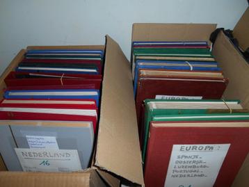  26 Albums - zitten helemaal vol , ! beschikbaar voor biedingen