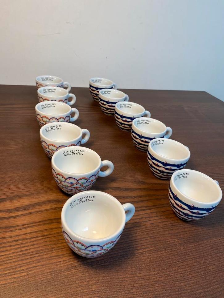 Illy Art Collection - Gillo Dorfles (2x 6 espresso kopjes), Antiek en Kunst, Antiek | Servies compleet, Ophalen