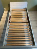 Bed met lattenbode, Huis en Inrichting, Slaapkamer | Bedden, Ophalen, Zo goed als nieuw, 200 cm, 90 cm