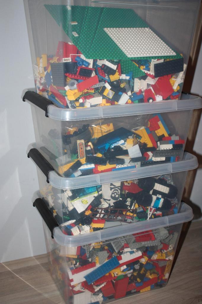 Groot lot oude Lego 9 kg ( mix losse blokken )zonder dozen, Kinderen en Baby's, Speelgoed | Duplo en Lego, Gebruikt, Lego, Losse stenen