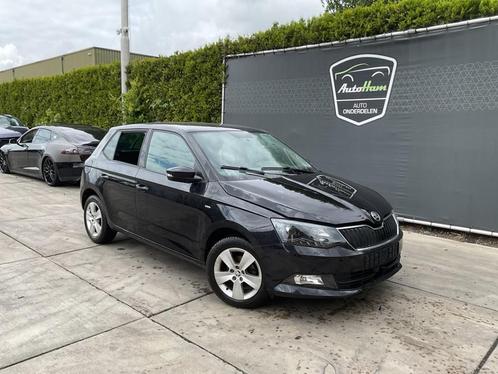 SPATBORD RECHTS VOOR Skoda Fabia III (NJ3) (|6V0821106|), Auto-onderdelen, Carrosserie, Spatbord, Skoda, Voor, Rechts, Gebruikt