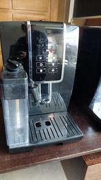Delonghi dinamica koffiemachine met bonen en melkkan, Ophalen of Verzenden, Zo goed als nieuw, Koffiemachine