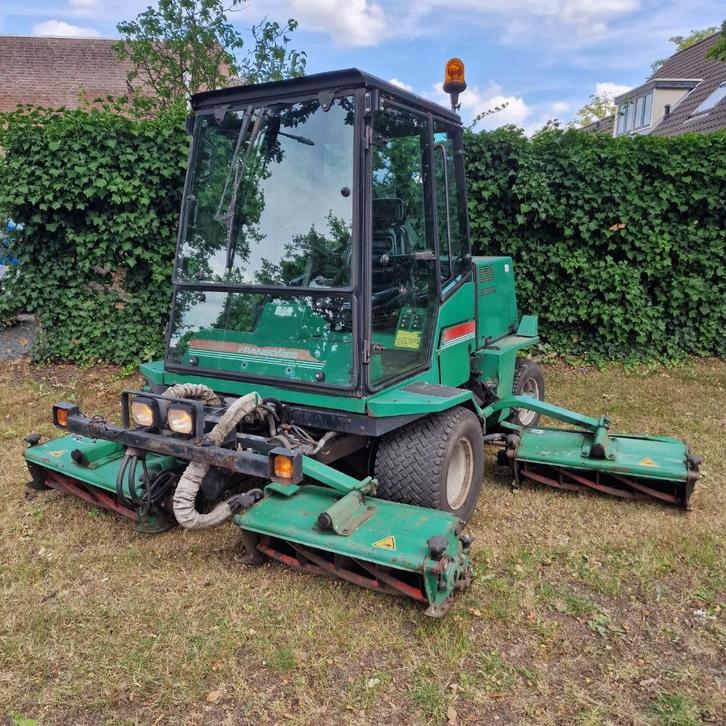 Ransomes 4-cilinder Kubota diesel 5 delige 4x4 kooimaaier, Tuin en Terras, Zitmaaiers, Zo goed als nieuw, 120 cm of meer, Elektrische starter